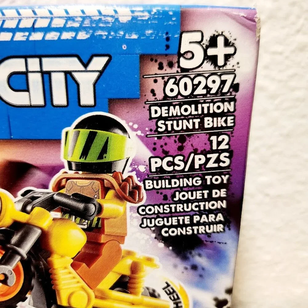 NEW LEGO 60297 City Stuntz Fly wheel Motorcycle Minifigure CHRISTMAS STOCKING ST